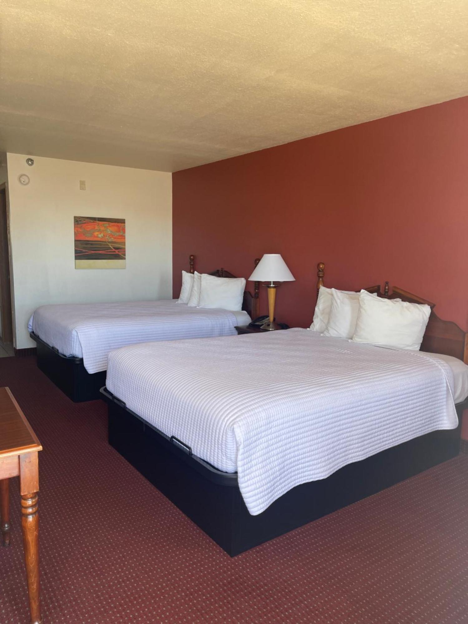 Carriage House Inn Брэнсон Экстерьер фото