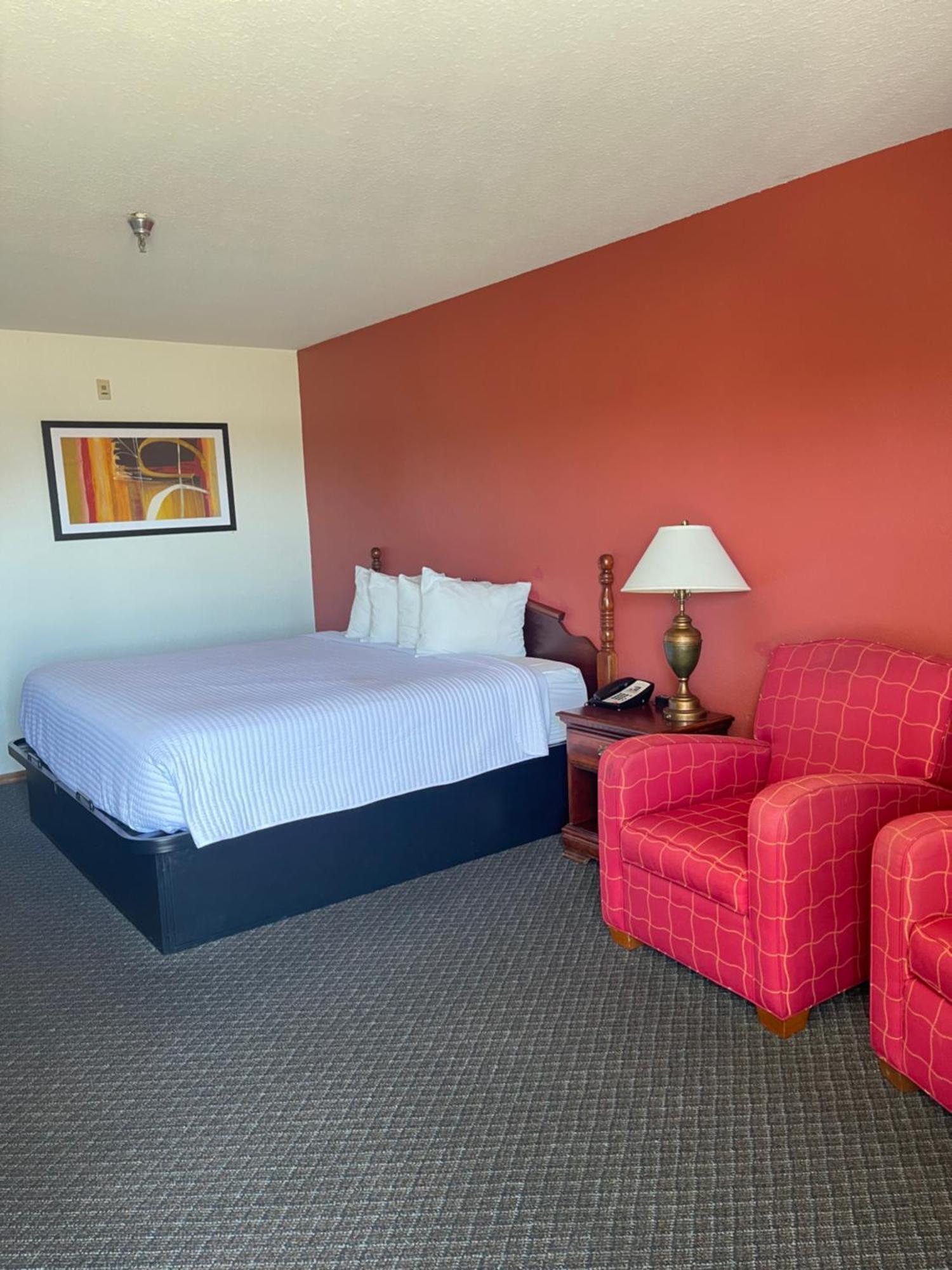 Carriage House Inn Брэнсон Экстерьер фото